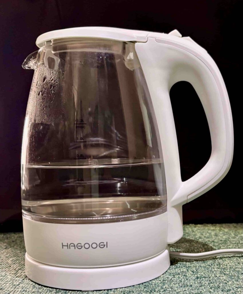 ハゴオギ・ガラス製電気ケトルの写真